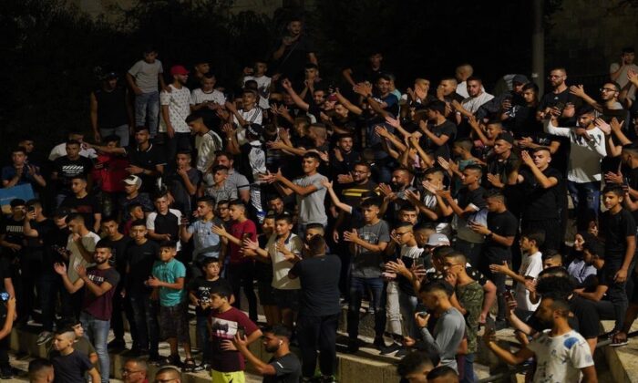 İsrail güçleri, bayramı kutlayan Filistinliler’e saldırdı