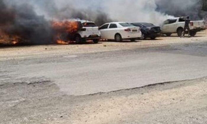 İsrail’de arazi yangını: 15 araç küle döndü