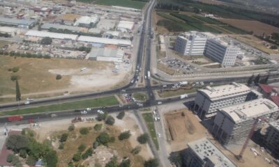 İzmir’de jandarma ekiplerinden helikopterli trafik denetimi