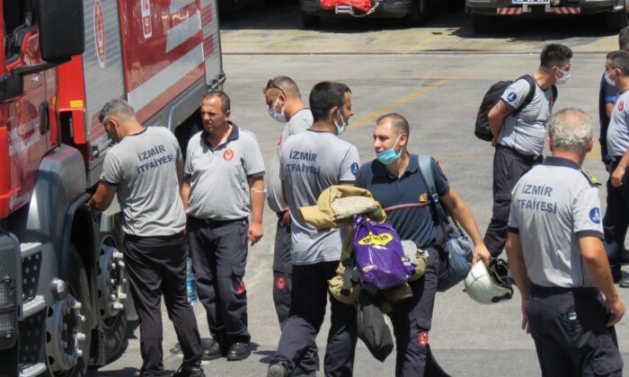 İzmir’den Manavgat yangınına yardım eli: Müdahale için araçlar gönderildi