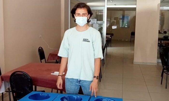 İzmit Belediyesi’nden iş yerlerine geri dönüşüm kutusu