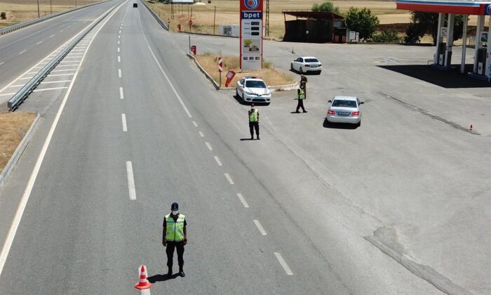 Jandarmadan drone destekli trafik denetimi