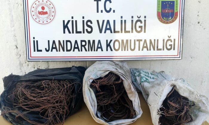 Kablo hırsızları yakalandı