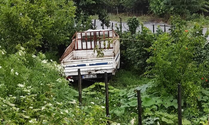 Kamyonet takla attı: 1 yaralı