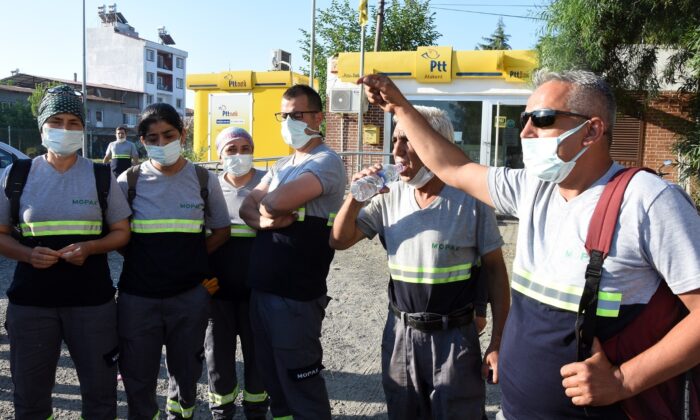 Kapatılan Mopak işçileri eylem yaptı