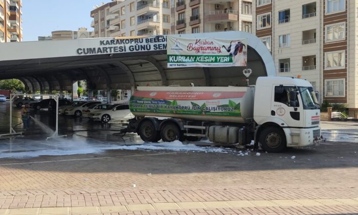 Karaköprü’de kesim yerleri dezenfekte edildi