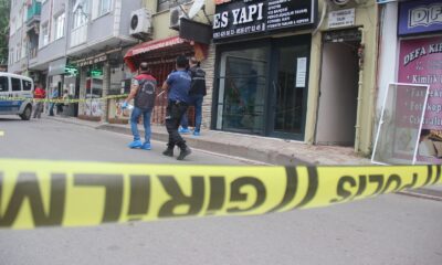 Karşılaştığı husumetlisine kurşun yağdırdı