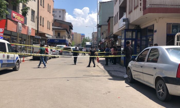 Kars’ta silahlı kavga: 3 yaralı