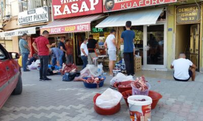 Kasaplarda kıyma çektirme mesaisi