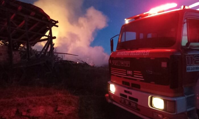 Kastamonu’da çıkan yangınlarda 4 ev, 2 samanlık ve 3 ahır yandı