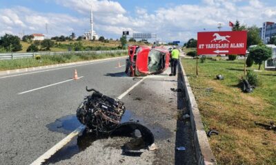 Kaza yapan aracın motoru 50 metre fırladı