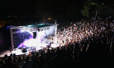 Kenan Doğulu’nun antik tiyatroda izdihamı