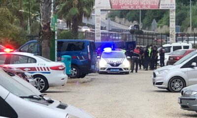 Kendilerini uyaran plaj işletmecilerine bıçak ve sopayla saldırdılar: 2 yaralı