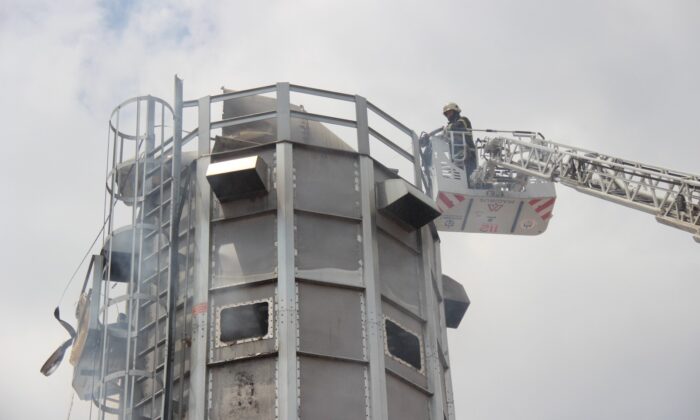 Kereste fabrikasında filo patladı, itfaiye ekipleri alarma geçti