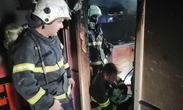 Kiralık evi yanan kadının gözyaşı yürekleri dağladı