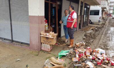 Kızılay’dan selzedelere sıcak yemek