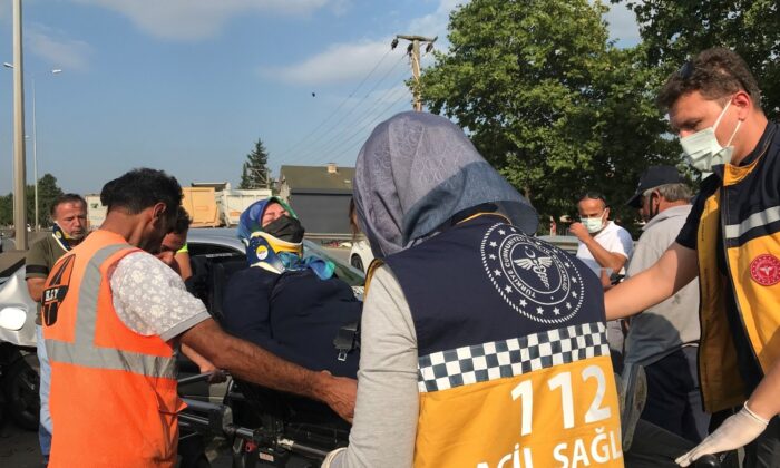 Kocaeli’de tır ile otomobil çarpıştı: 2 yaralı