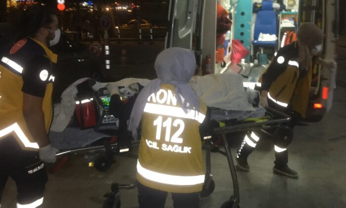 Konya’da bıçaklı kavga: 1’i ağır, 2 yaralı