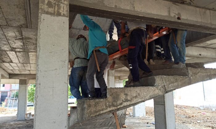 Konya’da inşaattan düşen işçi yaralandı