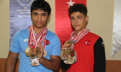 Konyalı milli güreşçi kardeşlerin yıldızı parlıyor