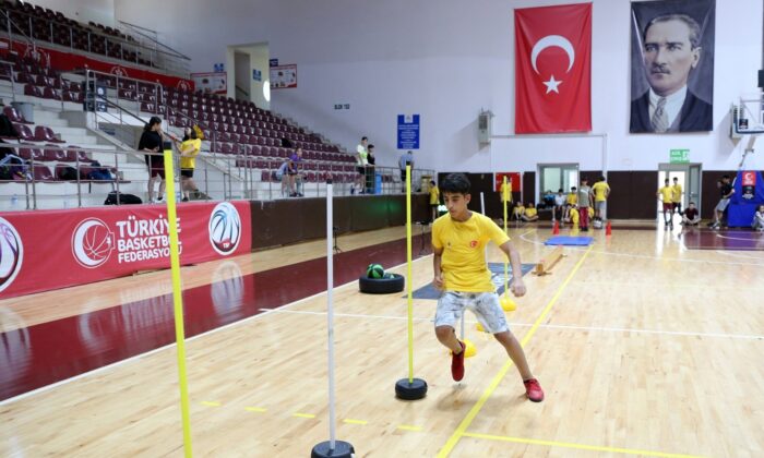 Küçükçekmece Belediyesinden öğrencilere spor liselerine hazırlık kursu