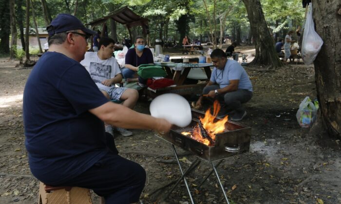Kurban Bayramı’nın ikinci gününde vatandaşlar Belgrad Ormanı akın etti