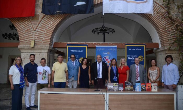 Kuşadası’nda “Atatürk, Kabotaj Ve Deniz” başlıklı söyleşi gerçekleştirildi