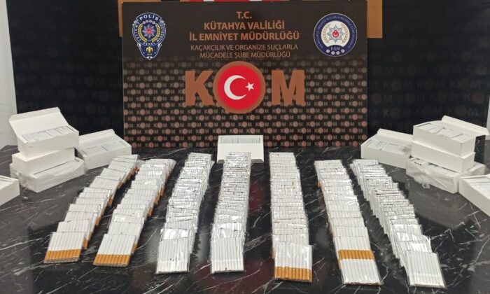 Kütahya’da bir araçta 6 bin adet makaron ele geçirildi