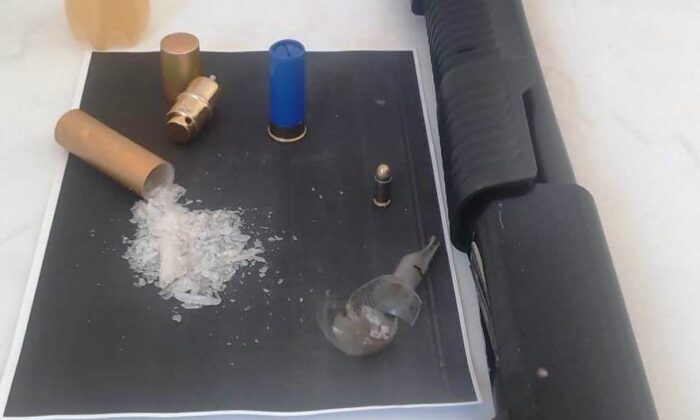 Kütahya’da ruhsatsız silah ve uyuşturucu ele geçirildi