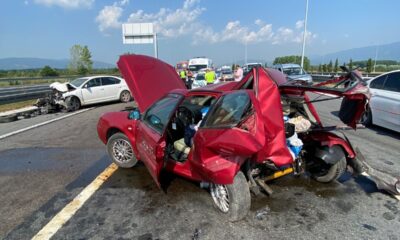 Kuzey Marmara Otoyolu’nda iki araç çarpıştı: 1 ağır, 4 yaralı