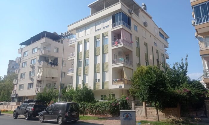 Makine mühendisi evinde ölü bulundu