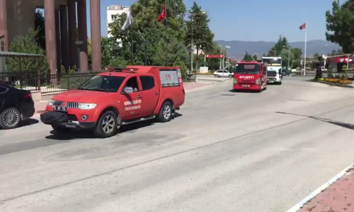 Manavgat’ta devam eden yangın için Burdur’dan takviye ekip yola çıktı