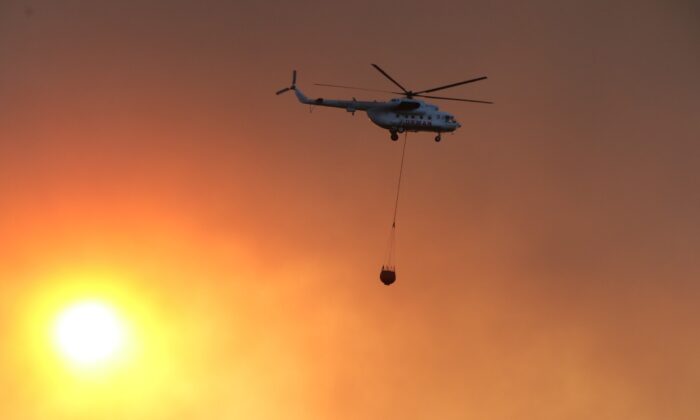 Manavgat’taki orman yangını havadan görüntülendi, gökyüzü dumana büründü