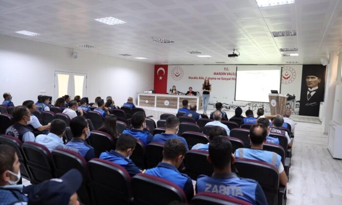 Mardin’de Zabıtaya iletişim ve öfke kontrolü eğitimi verildi