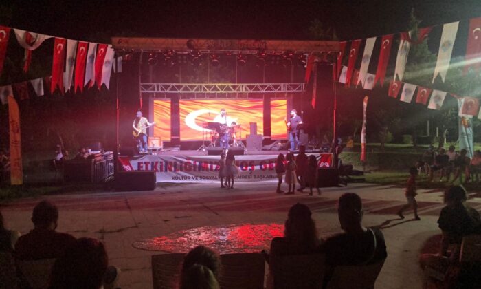 Mersin’de bayram karnaval havasında yaşandı