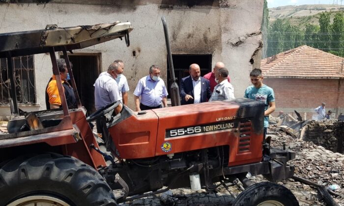 Milletvekili Kavuncu’dan, yangınzede ailelere geçmiş olsun ziyareti