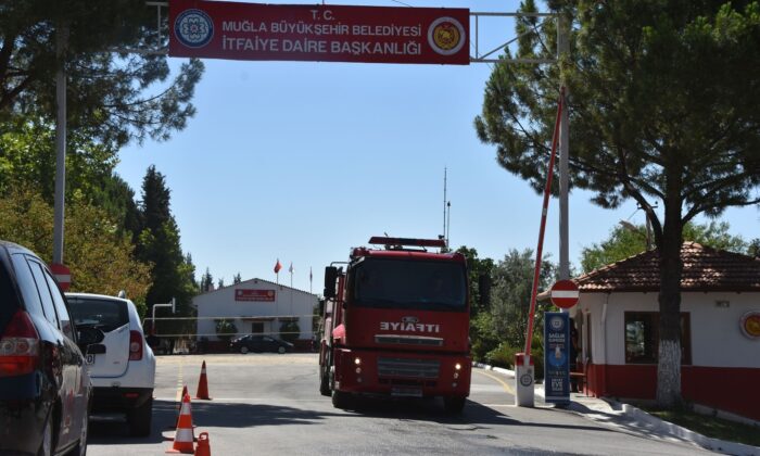 Muğla Büyükşehir’den Manavgat yangınına destek