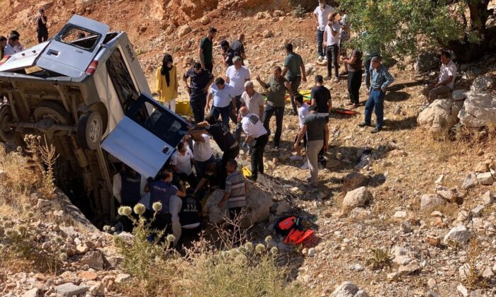 Nemrut dönüşü feci kaza: 2 ölü, 5 yaralı