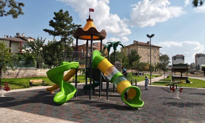 Nevşehir Belediyesi, Mehmet Akif Ersoy Mahallesine yeni bir park daha kazandırdı