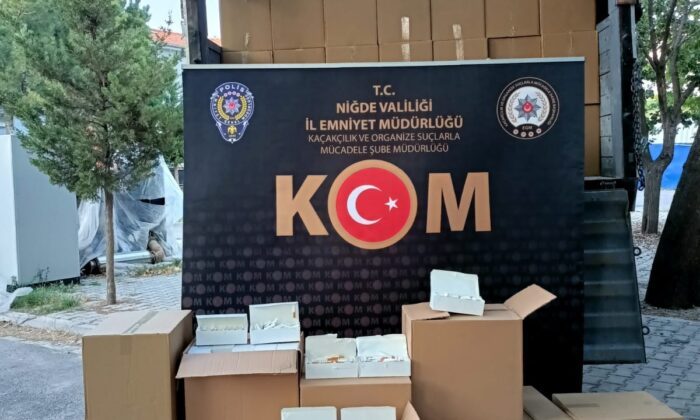 Niğde’de 20 bin paket kaçak makaron ele geçirildi