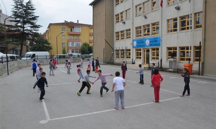 Okul bahçelerinde düğün yapmak yasaklandı