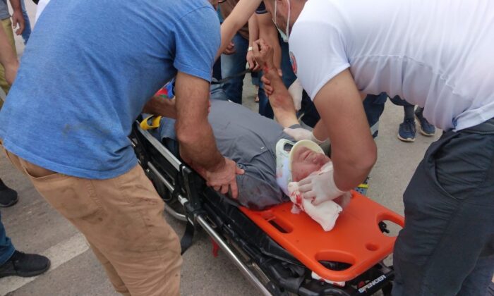 Osmaneli ‘de kamyonet ile motosiklet çarpıştı: 1 yaralı