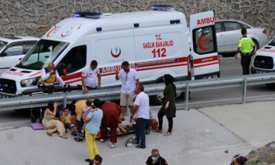 Otomobil 30 metreden şarampole uçtu: 1 ölü, 7 yaralı