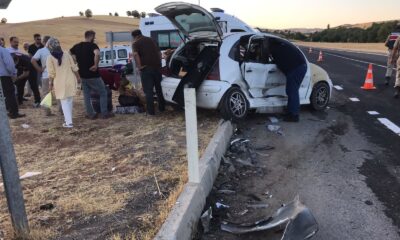 Otomobiller çarpıştı: 4 yaralı