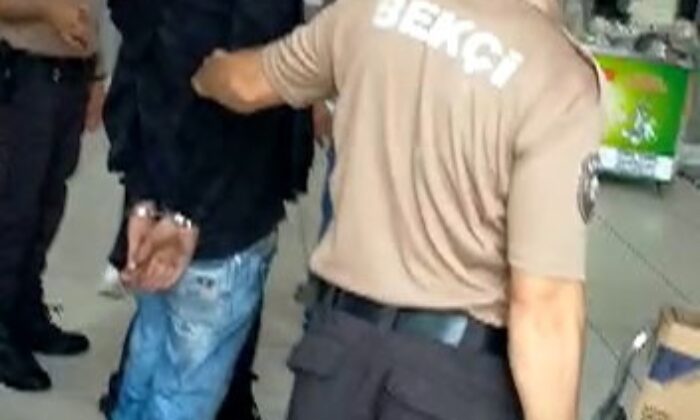 (ÖZEL) Bekçilerin dikkati hırsızı kıskıvrak yakalattı