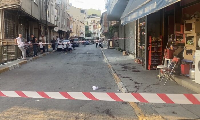 (Özel) Beyoğlu’nda silahlı kavga: 1 yaralı