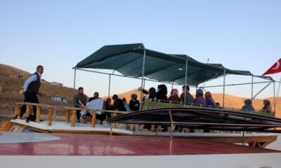 (Özel) Sulama amaçlı yapılan gölde ‘Diriliş’ adlı tekne, ilçe nüfusunun 15 katı turist ağırladı