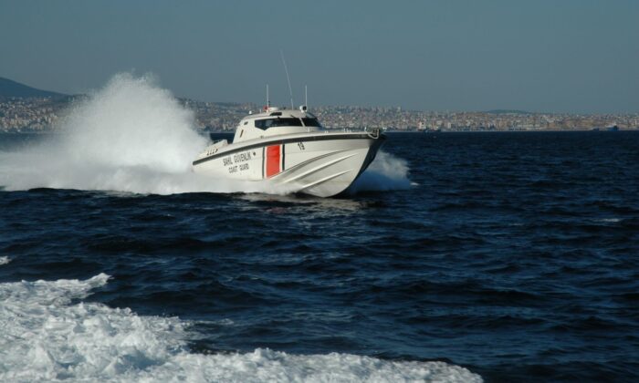 (ÖZEL)İstanbul Boğazı’nda tekneler denetlendi