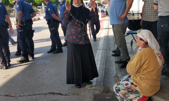 Parkta kalbinden bıçaklanan 15 yaşındaki çocuk hayatını kaybetti