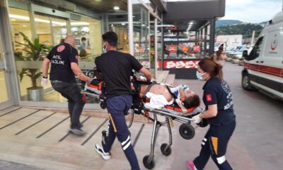 Pat pat ile motosiklet çarpıştı: 1 yaralı